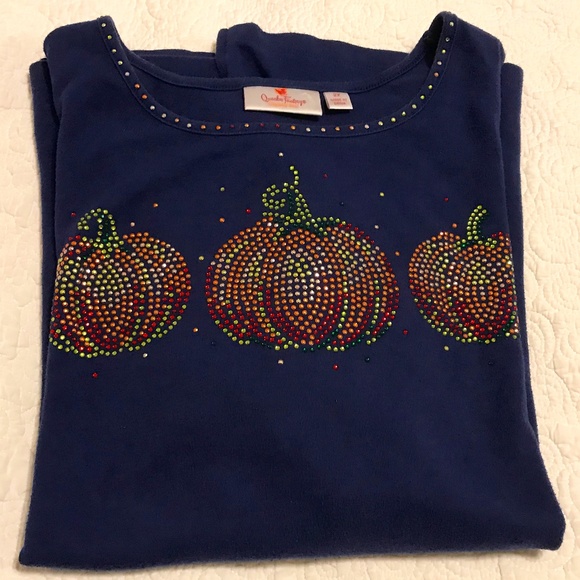 Quacker Factory Tops - QF light navy blue t-shirt with 3 blingy pumpkins (2X)